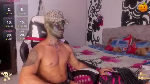 Snapshot of juan_bruce chatting on October 31, 2025, 10:44 pm juan online show from October 31, 2025, 10:44 pm