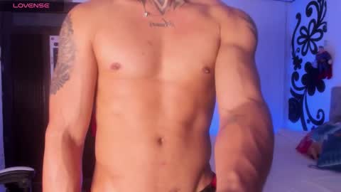 Snapshot of juan_bruce chatting on November 4, 2025, 12:43 am juan online show from November 4, 2025, 12:43 am