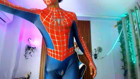 juan_contreras7 online show from October 31, 2025, 11:44 am