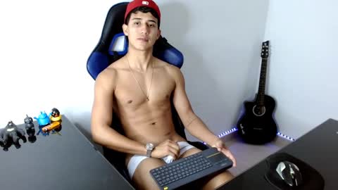 Snapshot of juan_da01 chatting on December 4, 2024, 12:52 am JuanDa online show from December 4, 2024, 12:52 am