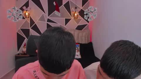 JuanSteven online show from December 4, 2025, 4:33 am