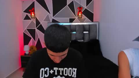 Snapshot of juan_nd_steven chatting on May 5, 2026, 3:58 am JuanSteven online show from May 5, 2026, 3:58 am