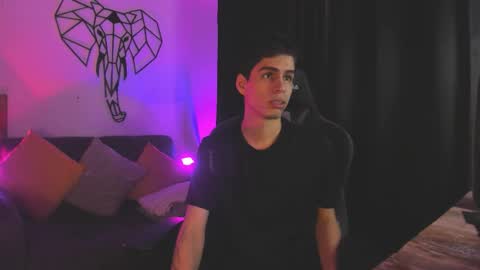 Snapshot of juan_posada1 chatting on February 4, 2026, 1:39 pm Juan Posada online show from February 4, 2026, 1:39 pm