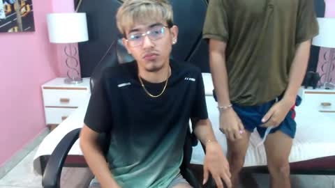 Snapshot of juan_saul1 chatting on April 17, 2026, 10:40 am juan_saul1 online show from April 17, 2026, 10:40 am