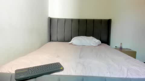 Snapshot of juan_y_ana_69 chatting on March 12, 2025, 1:51 pm juan y ana online show from March 12, 2025, 1:51 pm