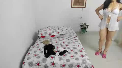 Juana online show from November 21, 2025, 3:54 pm