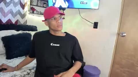 Snapshot of juanbigcock21cm chatting on May 19, 2026, 6:03 pm juan jose online show from May 19, 2026, 6:03 pm