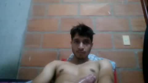 juanc23_371 online show from January 12, 2025, 7:32 am