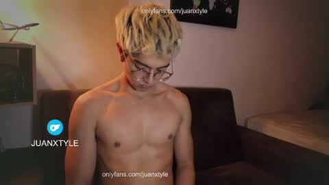 . online show from March 25, 2026, 8:04 pm