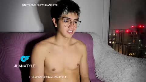 Snapshot of juancamroom chatting on June 27, 2026, 4:17 am . online show from June 27, 2026, 4:17 am