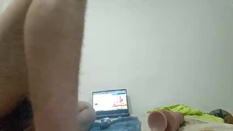 juancarlos_ar03 online show from May 3, 2026, 8:09 am