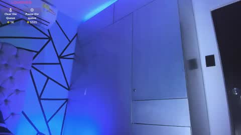 independent model online show from March 19, 2026, 6:12 pm