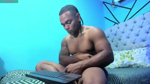 independent model online show from April 13, 2026, 3:39 pm