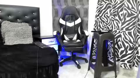 Juan Diego Uribe online show from February 14, 2025, 11:42 pm