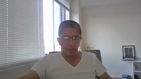 Snapshot of juanearth1 chatting on February 13, 2026, 10:06 pm juanearth1 online show from February 13, 2026, 10:06 pm