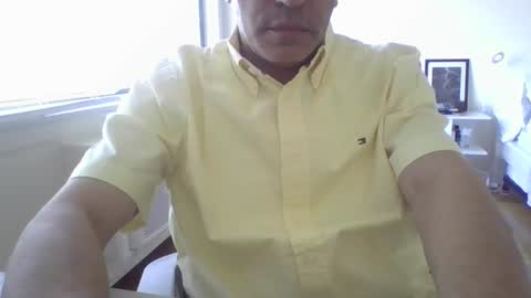 juanearth1 online show from April 26, 2026, 10:51 pm