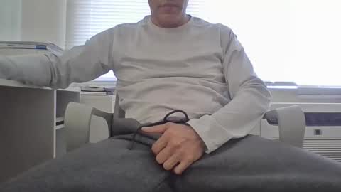 juanearth1 online show from April 27, 2026, 10:41 pm