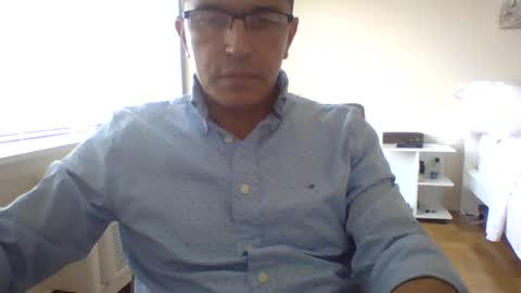 Snapshot of juanearth1 chatting on July 22, 2026, 10:23 pm juanearth1 online show from July 22, 2026, 10:23 pm