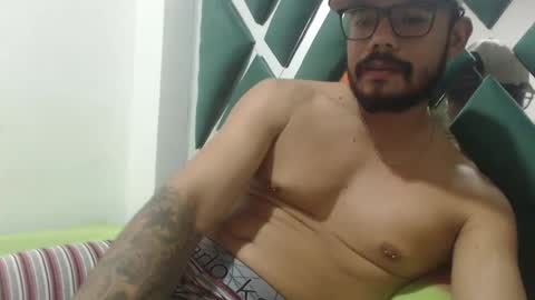 Snapshot of juanfe_style chatting on September 9, 2025, 6:24 am juanfe_style online show from September 9, 2025, 6:24 am