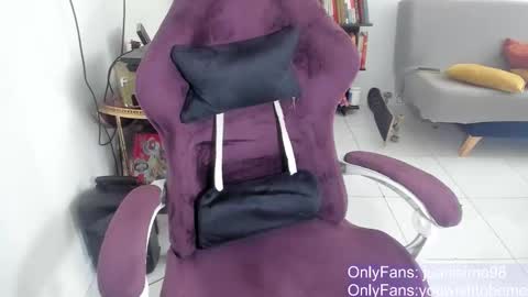 Snapshot of juanisimo_ chatting on March 3, 2026, 6:47 pm JUANISIMO online show from March 3, 2026, 6:47 pm