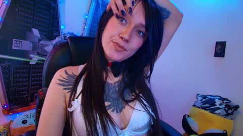 Juanita online show from January 27, 2025, 7:46 pm