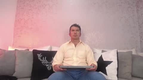 Juan k online show from October 1, 2025, 1:39 pm