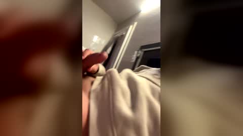 juanpablovg22 online show from March 18, 2026, 7:17 pm