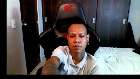 juanpt69 online show from May 23, 2026, 3:34 am