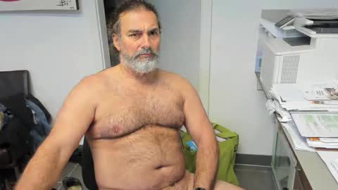 Giovanni50pro online show from November 25, 2025, 12:05 pm