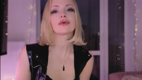 Snapshot of jugoddess chatting on February 21, 2026, 7:04 pm Goddess Julia online show from February 21, 2026, 7:04 pm