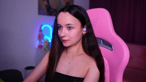 Angelina online show from May 25, 2026, 4:02 pm