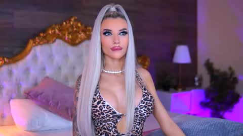 Snapshot of juicy_jessye chatting on December 4, 2025, 8:50 pm Jessye online show from December 4, 2025, 8:50 pm