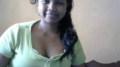 stellah online show from September 12, 2025, 7:52 am