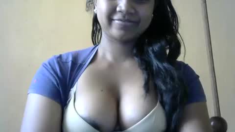 stellah online show from September 18, 2025, 8:05 am