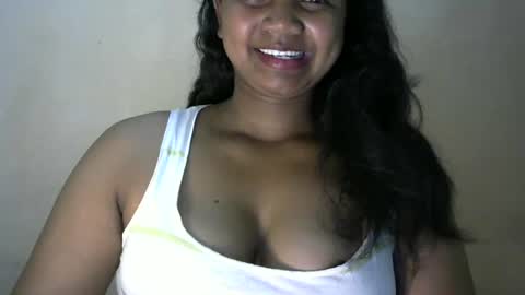 stellah online show from October 11, 2025, 2:00 am