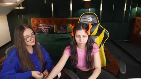 Elza online show from March 3, 2026, 11:49 am