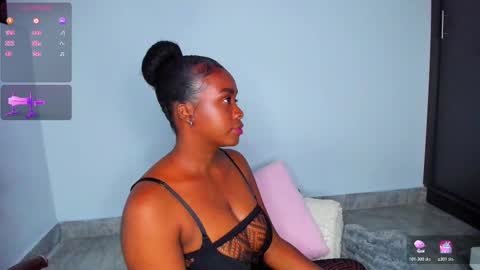 Snapshot of juicy_sky chatting on November 21, 2025, 11:14 pm Your Paradise online show from November 21, 2025, 11:14 pm