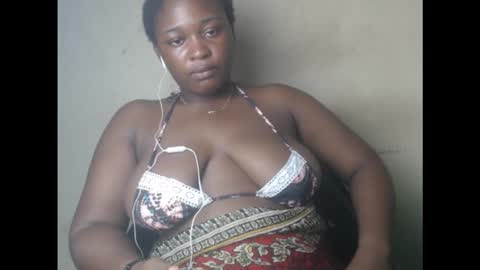 Snapshot of juicyboobssx chatting on September 16, 2025, 9:38 pm juicyboobssx online show from September 16, 2025, 9:38 pm