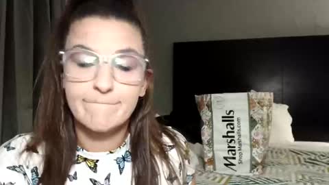 juicygodess online show from November 4, 2025, 6:12 am