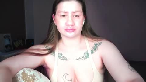 Snapshot of juicyhelenx chatting on April 19, 2026, 6:10 pm Elena online show from April 19, 2026, 6:10 pm