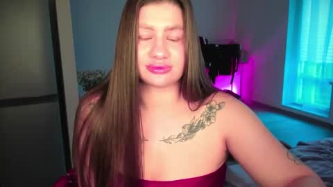 Snapshot of juicyhelenx chatting on April 23, 2026, 2:52 pm Elena online show from April 23, 2026, 2:52 pm