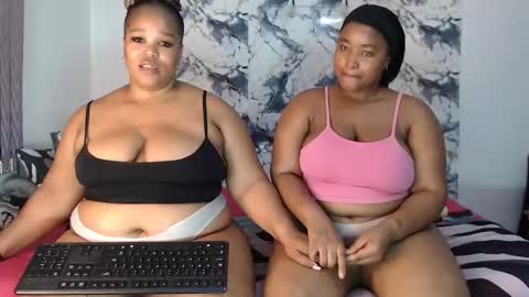 Snapshot of juicyjasminx chatting on May 19, 2026, 11:33 pm juicyjasminx online show from May 19, 2026, 11:33 pm