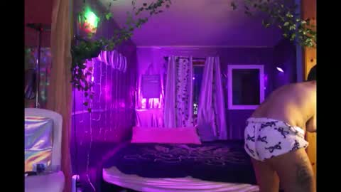 Snapshot of juicyjayxxx69 chatting on November 8, 2025, 3:50 am juicyjayxxx69 online show from November 8, 2025, 3:50 am