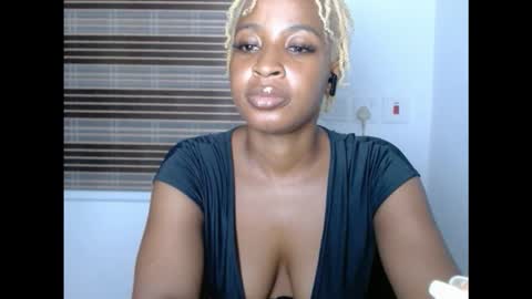 Snapshot of juicykinkx chatting on November 20, 2025, 10:20 pm juicykinkx online show from November 20, 2025, 10:20 pm
