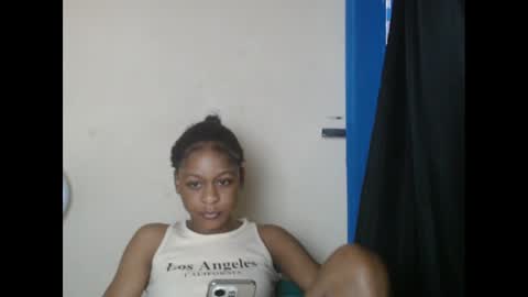 Snapshot of juicynwetx chatting on February 23, 2025, 7:44 am juicynwetx online show from February 23, 2025, 7:44 am