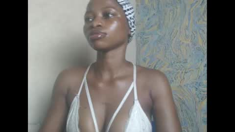 juicypiexx online show from March 11, 2025, 7:25 pm