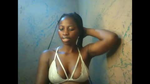 juicypiexx online show from September 29, 2025, 3:33 am