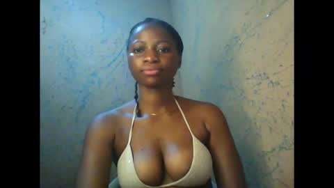 juicypiexx online show from December 3, 2025, 10:30 pm