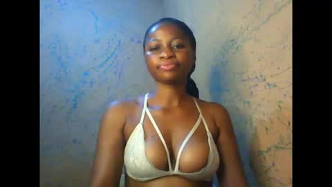 juicypiexx online show from December 14, 2025, 10:25 pm