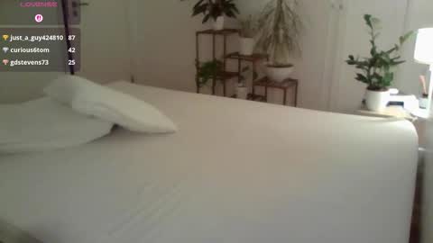 Snapshot of jujubaeu chatting on June 9, 2026, 11:49 pm Juju online show from June 9, 2026, 11:49 pm